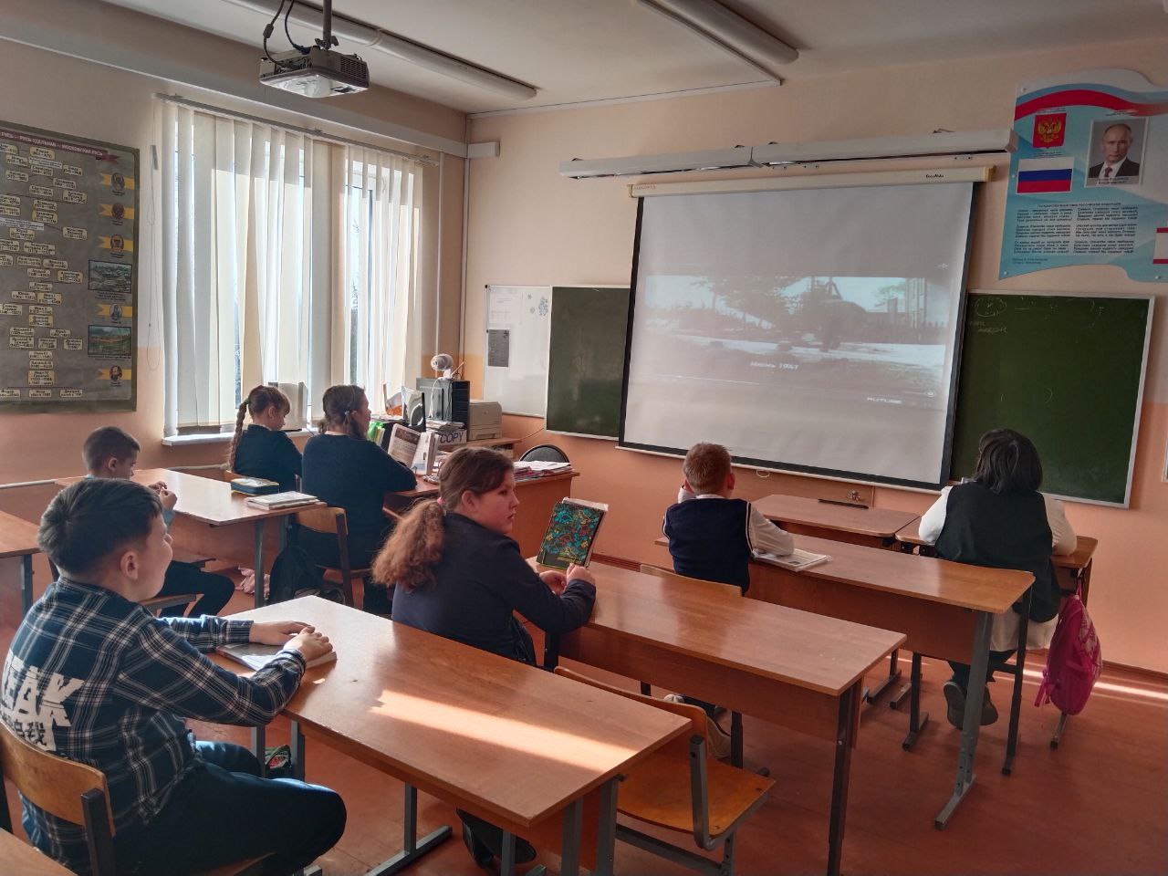 Уроки мужества, посвященные дню снятия блокады Ленинграда.