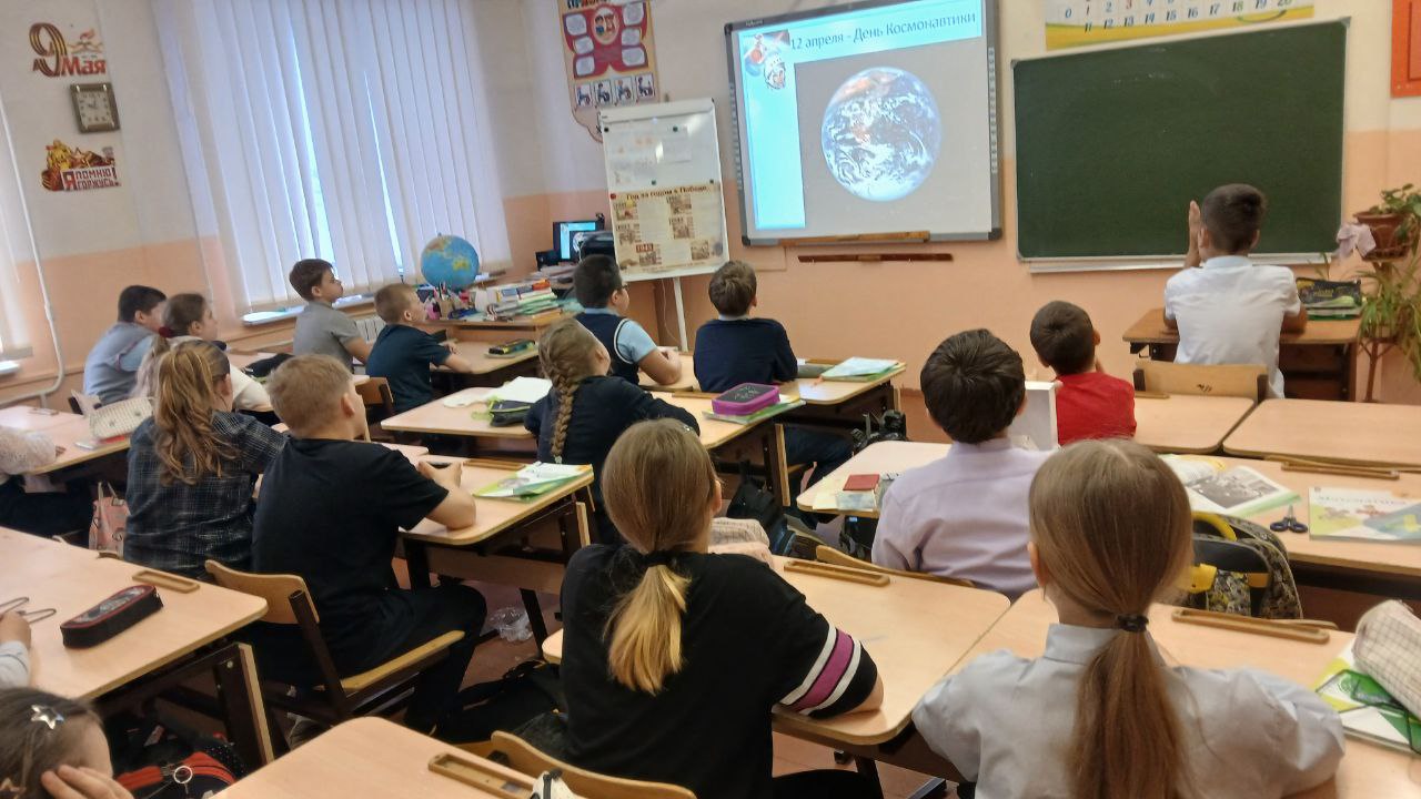 День космонавтики в школе п. Мельниково прошёл увлекательно!.